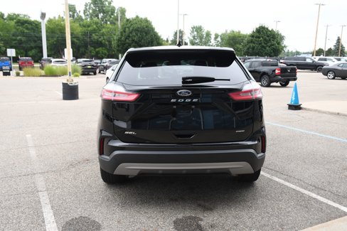 Used 2023 Ford Edge SEL w/ Convenience Package image 5