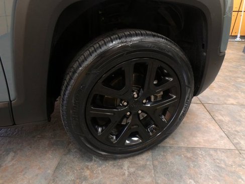 Used 2018 Jeep Renegade Altitude image 9
