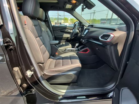 Used 2022 Chevrolet TrailBlazer RS w/ Sun and Liftgate Package image 33