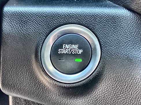 Used 2024 GMC Terrain SLE image 17