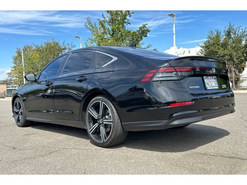 Used 2024 Honda Accord Sport image 3