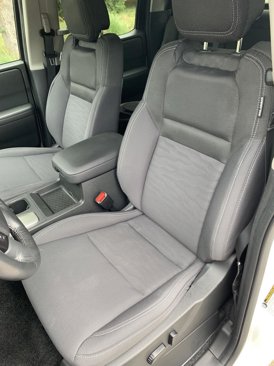 Used 2024 Nissan Frontier SV w/ SV Convenience Package image 13