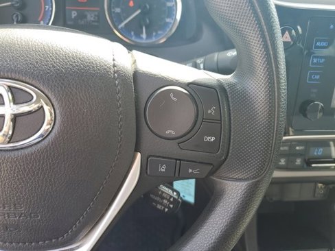 Used 2019 Toyota Corolla LE image 28