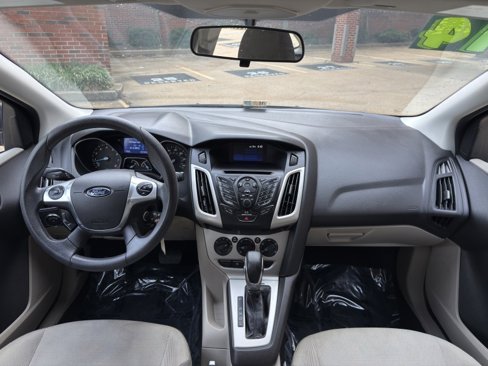 Used 2014 Ford Focus SE image 17