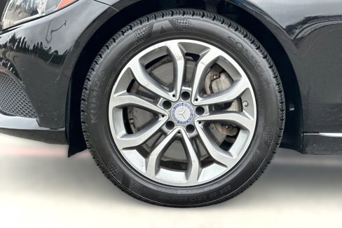 Used 2017 Mercedes-Benz C 300 4MATIC Sedan image 11
