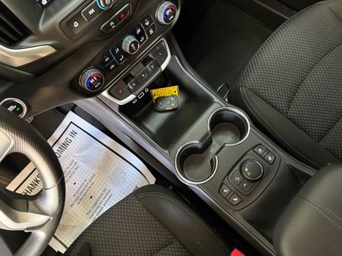 Used 2023 GMC Terrain SLE w/ Driver Convenience Package image 27