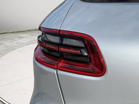 Used 2016 Porsche Macan S image 58