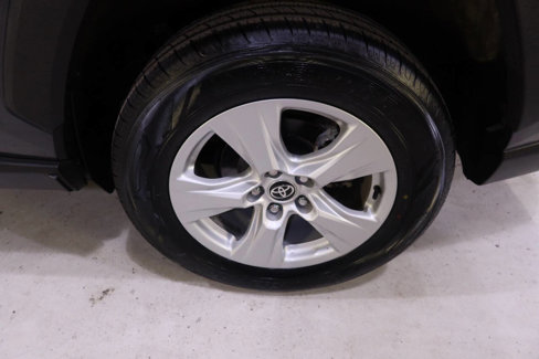 Used 2021 Toyota RAV4 XLE image 35