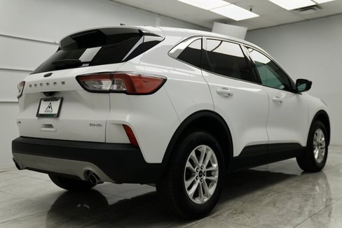 Used 2022 Ford Escape SE image 7