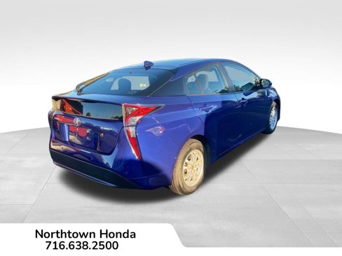 Used 2018 Toyota Prius Four image 9