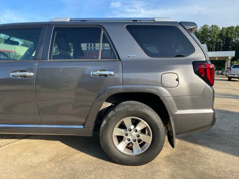 Used 2013 Toyota 4Runner SR5 image 30