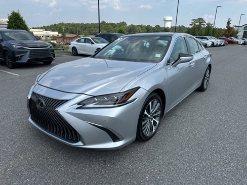 Used 2019 Lexus ES 350 Luxury image 8