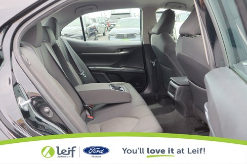 Used 2023 Toyota Camry LE image 29