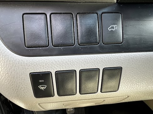 Used 2015 Toyota Highlander LE image 15