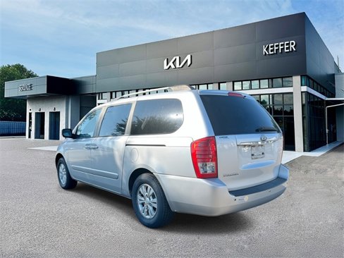 Used 2012 Kia Sedona LX w/ PWR Pkg image 6