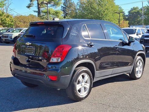 Certified 2022 Chevrolet Trax LS w/ Tint and Cruise Package image 6