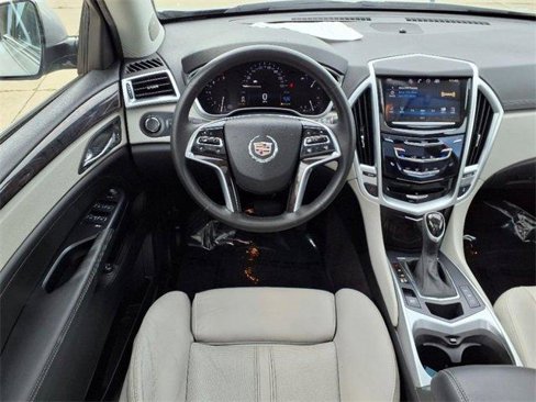 Used 2016 Cadillac SRX Luxury image 9