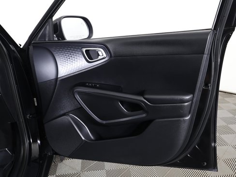 Used 2021 Kia Soul S image 24