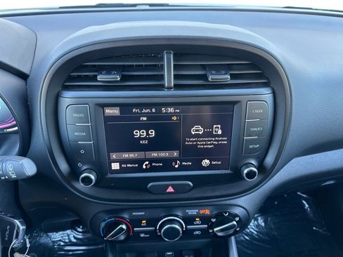 Used 2024 Kia Soul LX w/ LX Technology Package image 18