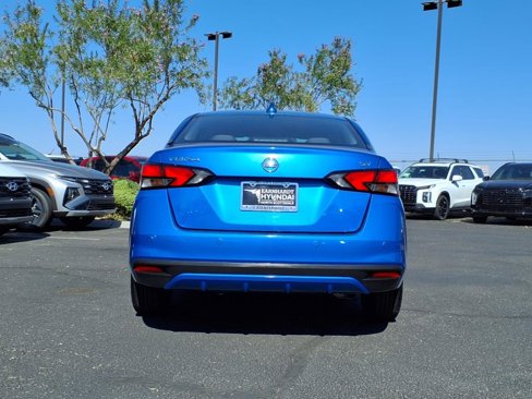 Used 2021 Nissan Versa SV image 5