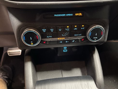Used 2023 Ford Escape ST-Line w/ Cold Weather Package image 28