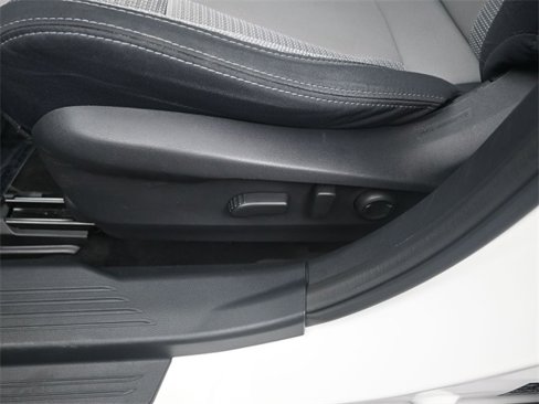Used 2022 Subaru Outback Premium image 17