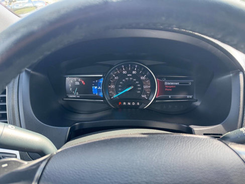 Used 2017 Ford Explorer XLT w/ Equipment Group 202A image 19