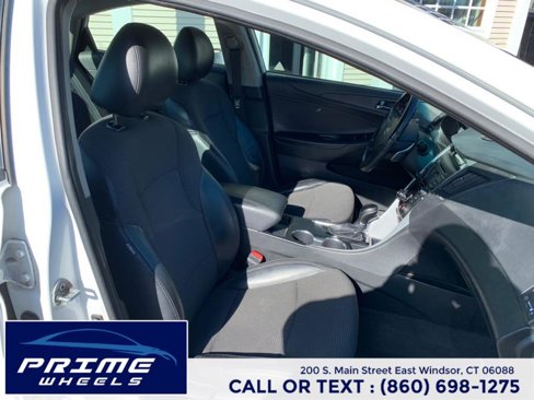 Used 2012 Hyundai Sonata SE image 9