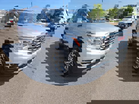 Used 2018 GMC Acadia SLE image 7