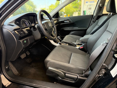 Used 2016 Honda Accord LX image 14