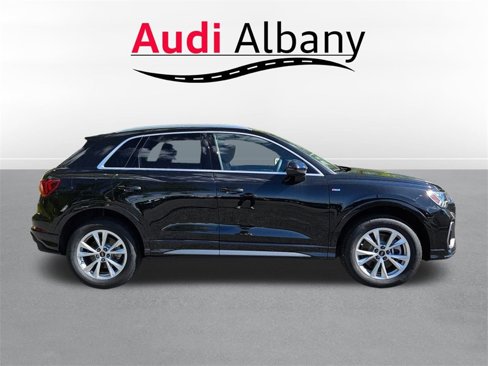 New 2025 Audi Q3 2.0T Premium image 3