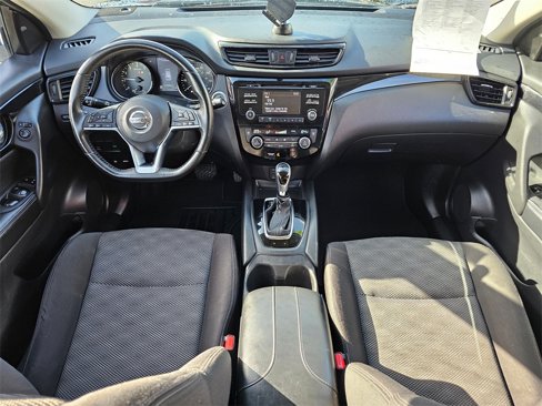 Used 2018 Nissan Rogue Sport SV w/ SV All-Weather Package image 12