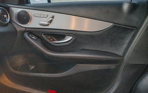 Used 2019 Mercedes-Benz C 300 Sedan w/ Premium Package image 23