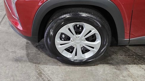 Used 2025 Chevrolet Trax LS image 14