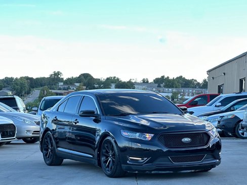 Used 2016 Ford Taurus SHO w/ Equipment Group 401A image 2