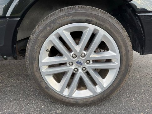 Used 2017 Ford Expedition Max Platinum image 9