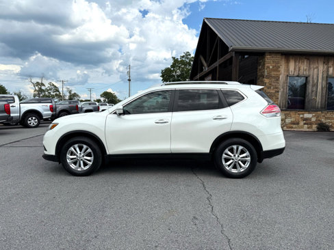 Used 2015 Nissan Rogue SV w/ SV Premium Package image 3