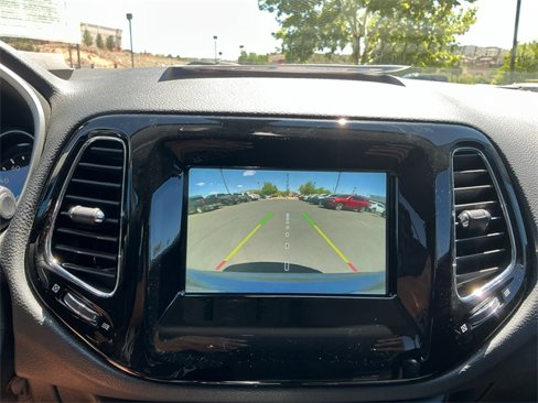 Used 2021 Jeep Compass Latitude image 33