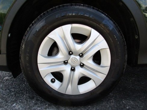 Used 2013 Toyota RAV4 LE image 14