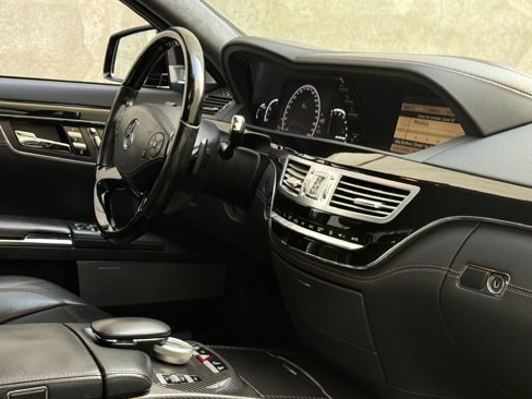 Used 2012 Mercedes-Benz S 63 AMG image 29