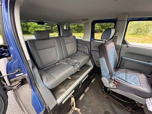 Used 2005 Honda Element EX image 16