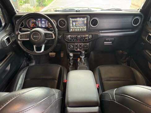Used 2020 Jeep Gladiator Overland image 21