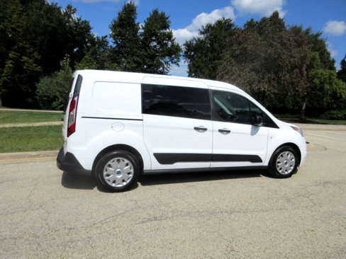 Used 2017 Ford Transit Connect XLT image 7