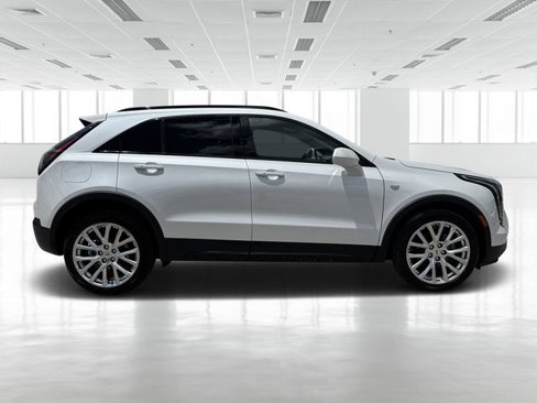 Used 2019 Cadillac XT4 Sport image 2