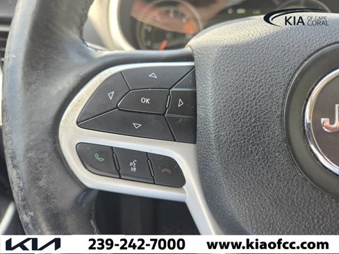 Used 2018 Jeep Cherokee Trailhawk image 19