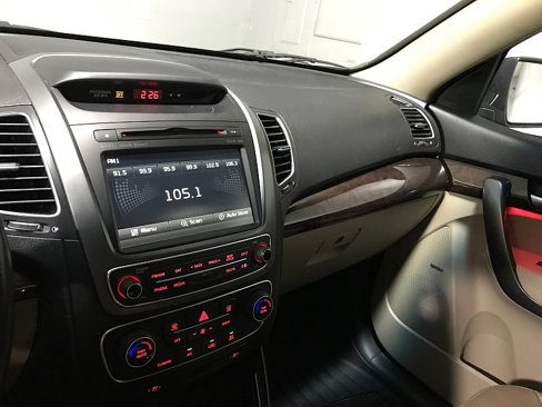 Used 2014 Kia Sorento EX w/ EX V6 Touring Package image 29