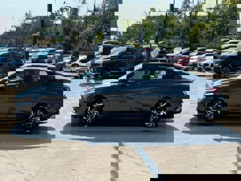Certified 2025 Hyundai Elantra Sport image 6