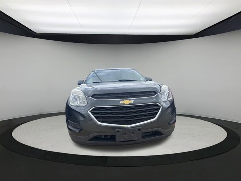 Used 2017 Chevrolet Equinox LS image 2
