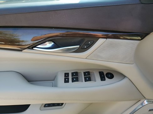 Used 2017 Cadillac Escalade Luxury image 29