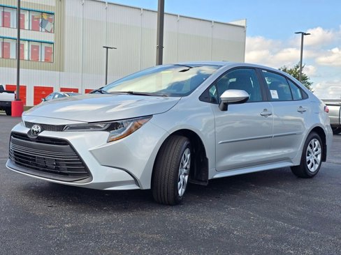 New 2025 Toyota Corolla LE image 9